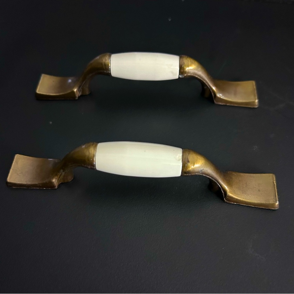 🏷️ Porcelain/Brass Cabinet Drawer Pull Handles (2)